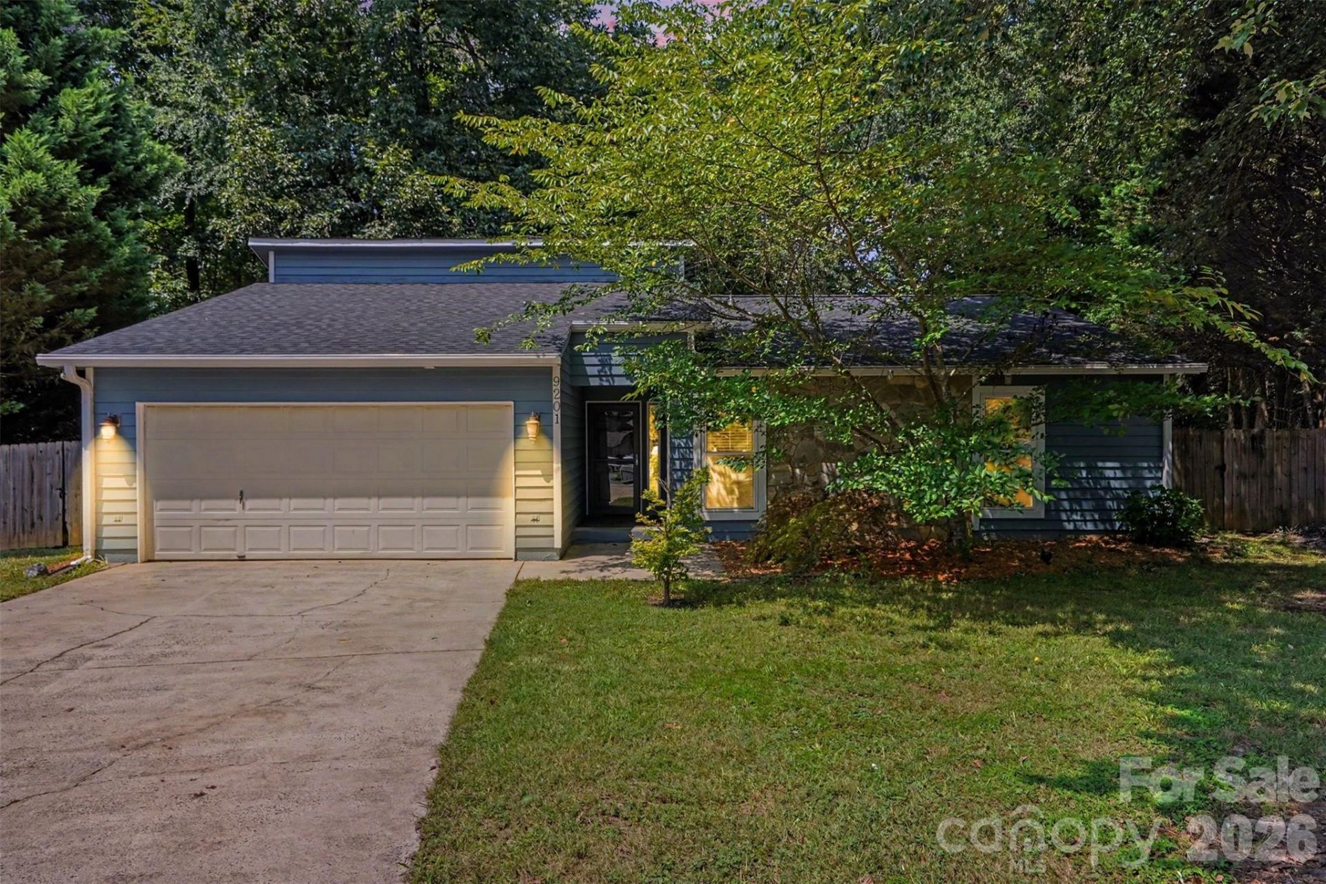 9201 Aylesbury Lane, Mint Hill, NC 28227 Main Photo