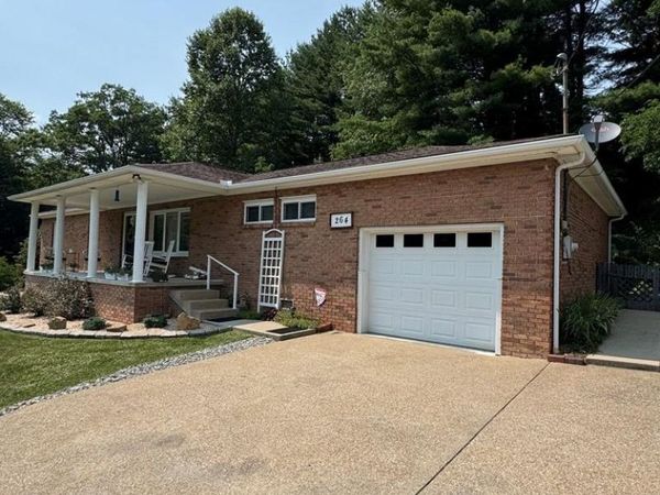 264 Pleasant Drive, BECKLEY, WV 25801