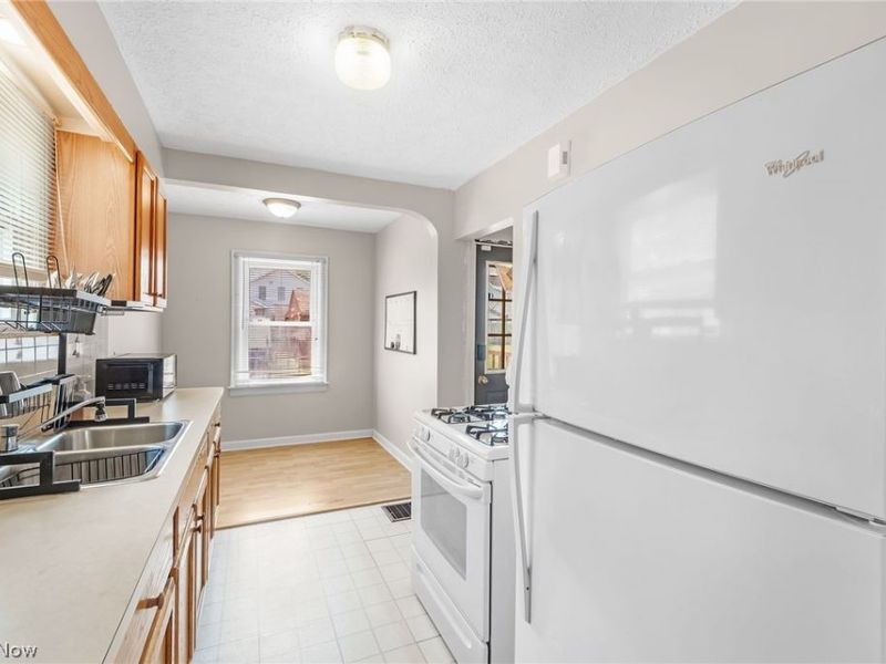 4701 Bader Avenue, Cleveland, OH 44109 Photo 11