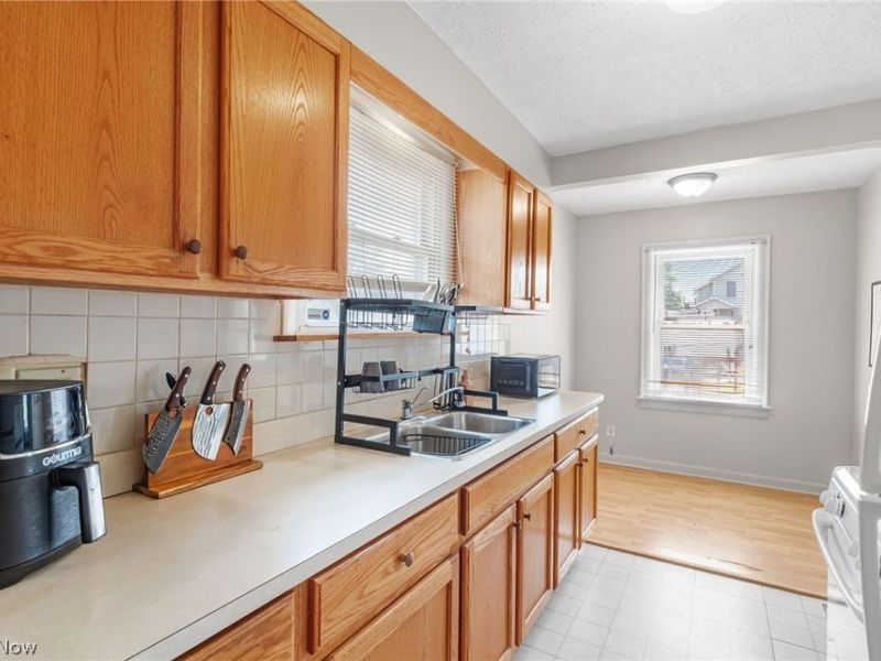 4701 Bader Avenue, Cleveland, OH 44109 Photo 12