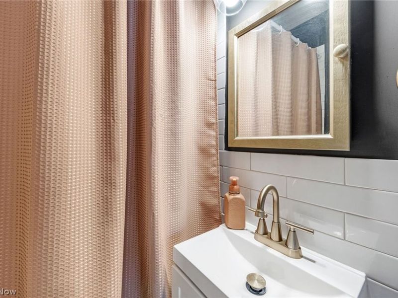 4701 Bader Avenue, Cleveland, OH 44109 Photo 6