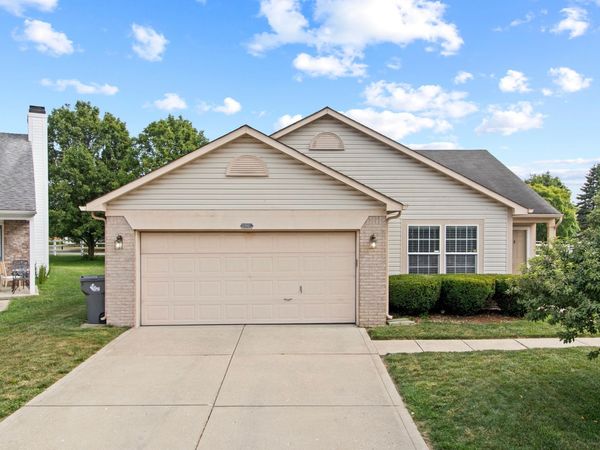 10941 Snowdrop Way , Indianapolis, IN 46235