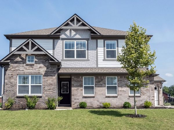 240 Waterford Lane , Westfield, IN 46074
