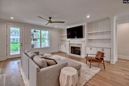 211 Clayborn Drive photo 4