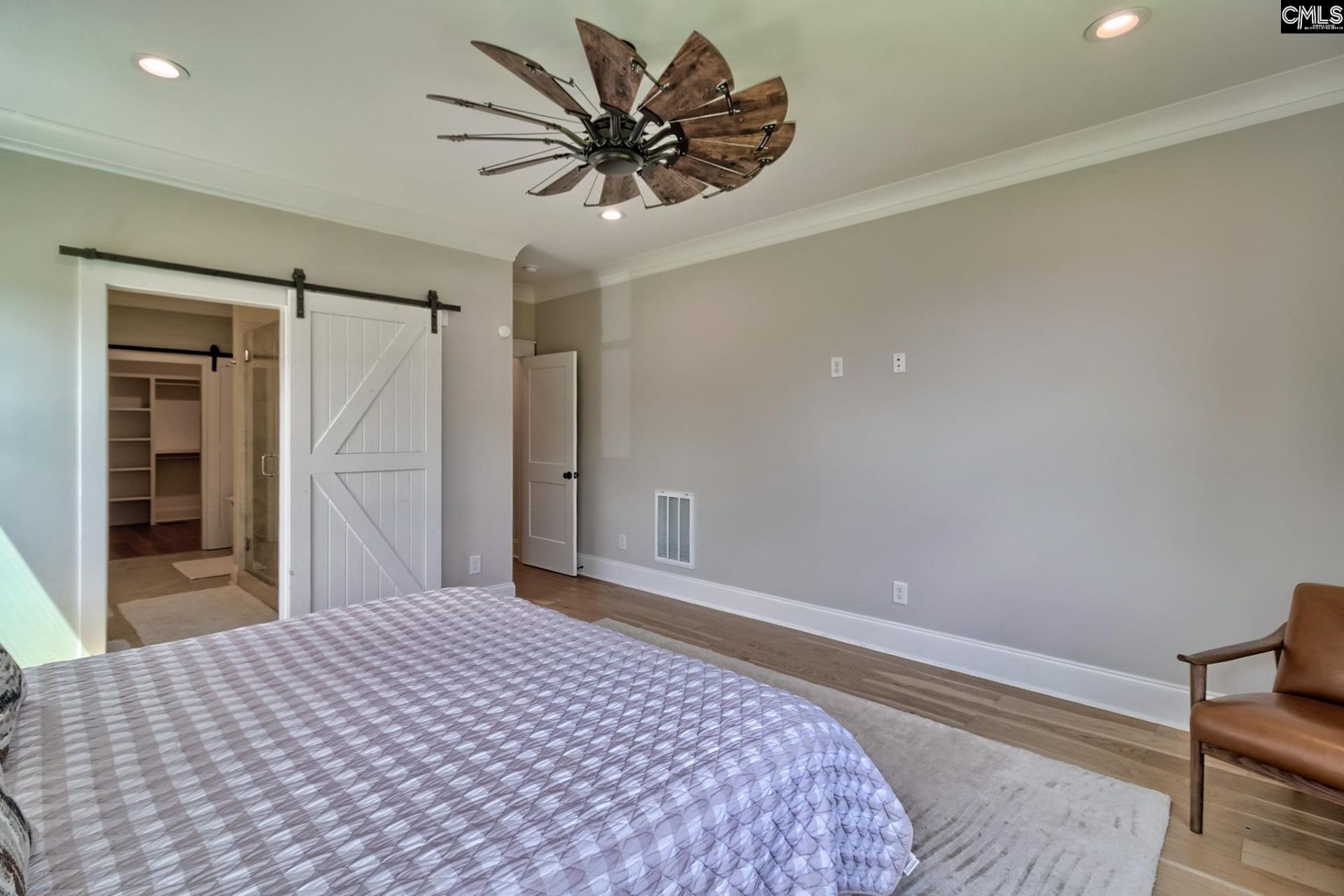 211 Clayborn Drive Photo 24