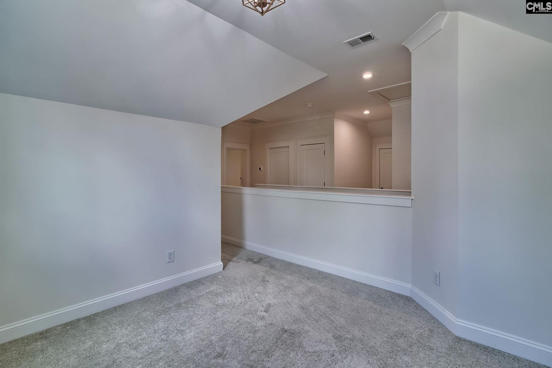 211 Clayborn Drive Photo 37
