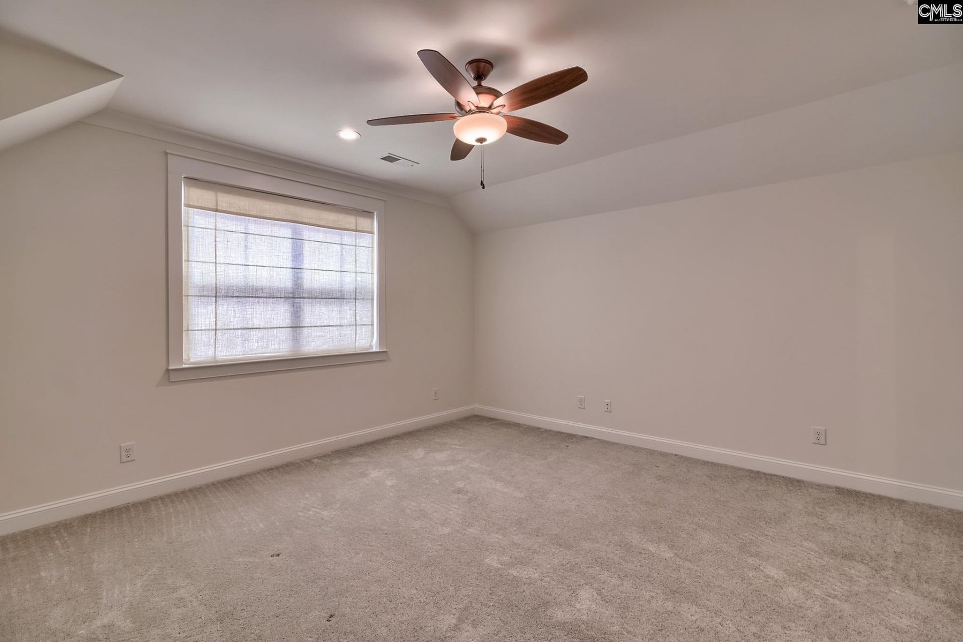 211 Clayborn Drive Photo 38