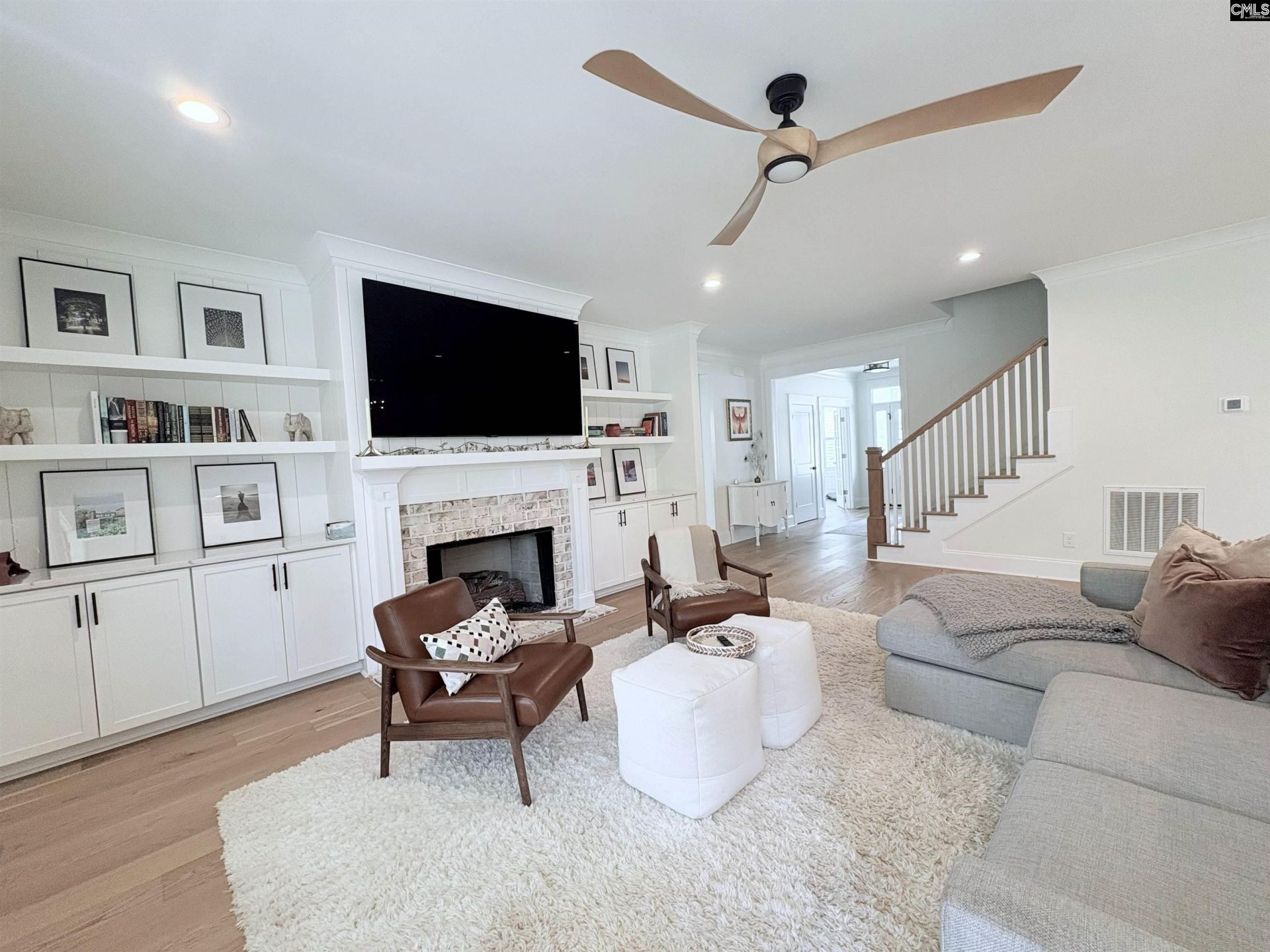 211 Clayborn Drive  Photo 8