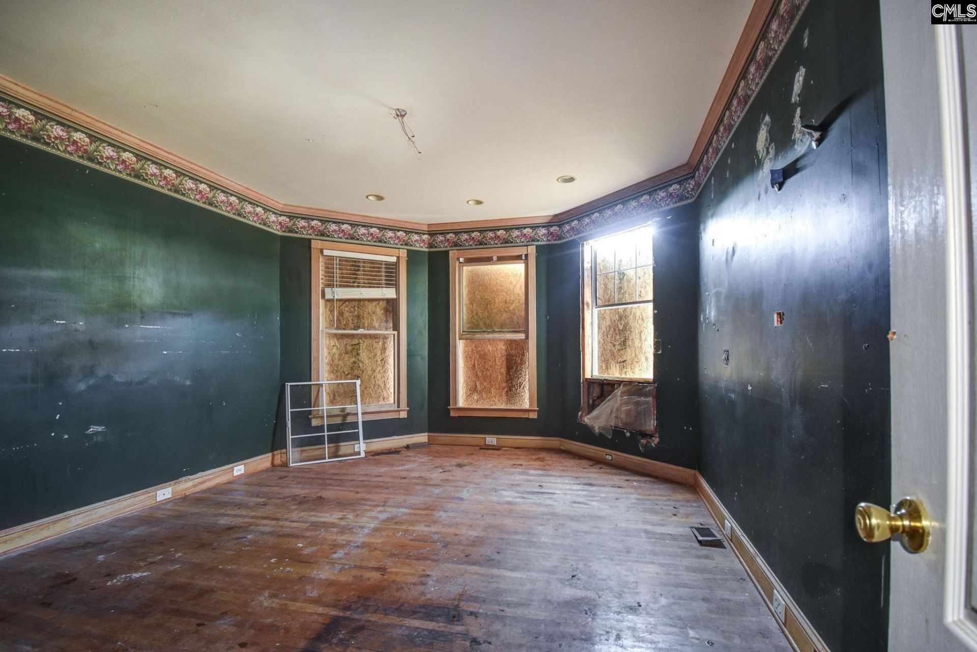 141 Browning Court  Photo 8