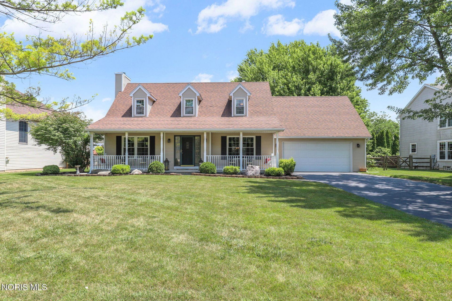 136 Rutledge Drive, Waterville, OH 43566 Main Photo