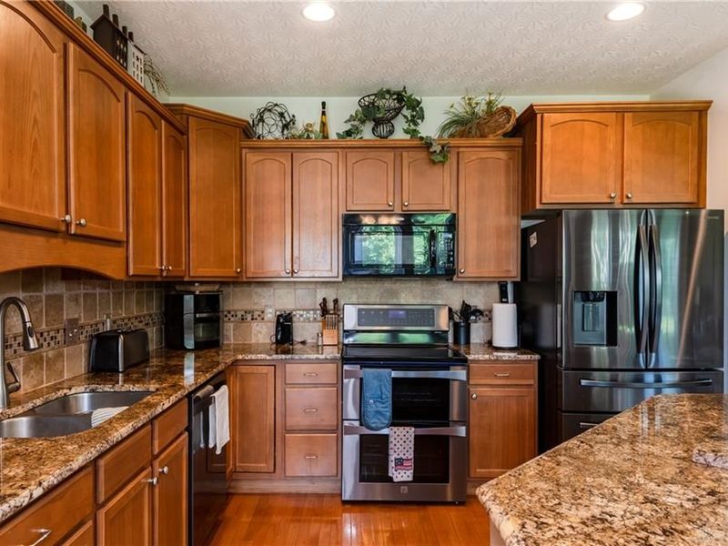 6590 Thistle Grove, Morrow, OH 45152 Photo 3