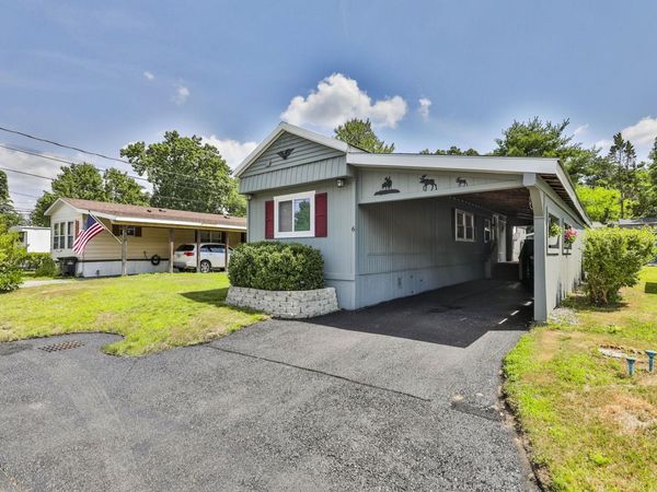 6 Cottonwood Lane, Merrimack, NH 03054