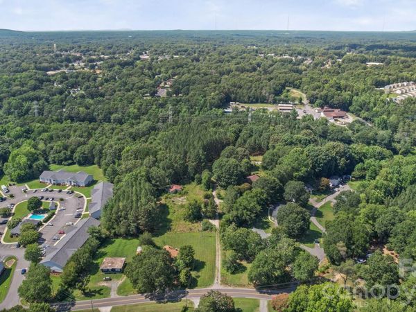 606 Robinson Clemmer Road , Dallas, NC 28034