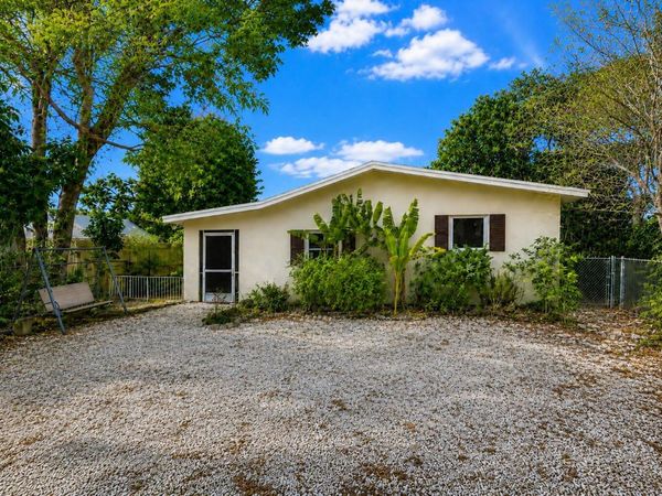 711 Sharon Place, KEY LARGO, FL 33037