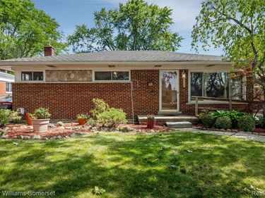 23131 Recreation Street, St. Clair Shores, MI 48082