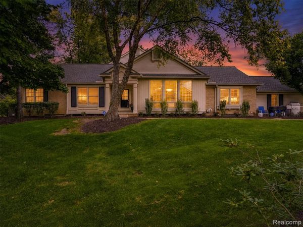 6012 Danbury Court, West Bloomfield Twp, MI 48322