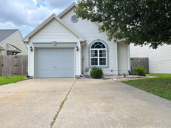 9724 Cayes Drive, Evansville, IN 47725