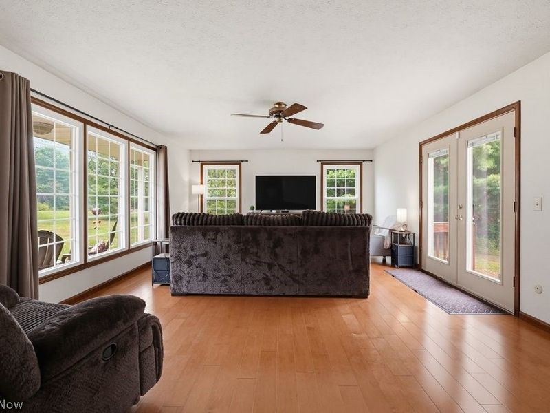 11187 Taylor May Road, Chagrin Falls, OH 44023 Photo 16