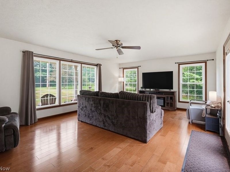 11187 Taylor May Road, Chagrin Falls, OH 44023 Photo 17