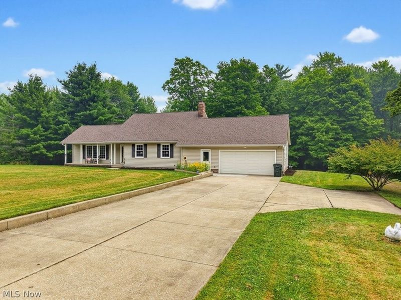 11187 Taylor May Road, Chagrin Falls, OH 44023 Photo 2