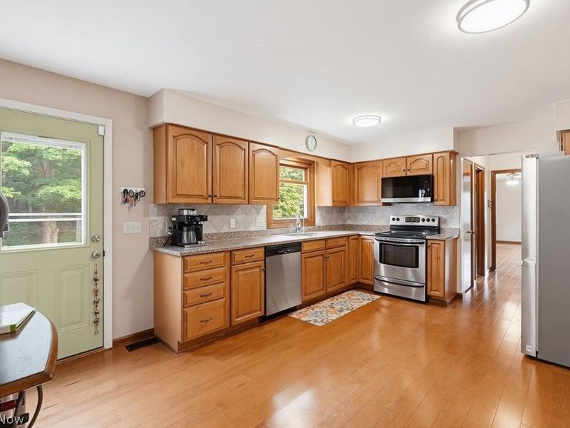 11187 Taylor May Road, Chagrin Falls, OH 44023 Photo 23