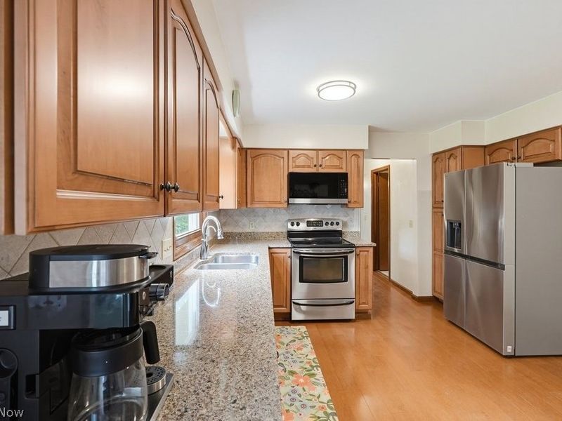11187 Taylor May Road, Chagrin Falls, OH 44023 Photo 25