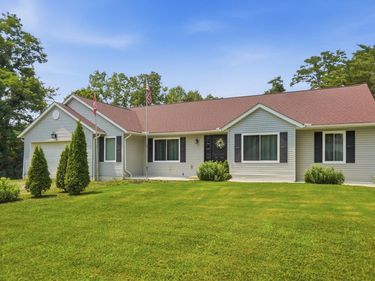 228 Jones Avenue SW, Pataskala, OH 43062