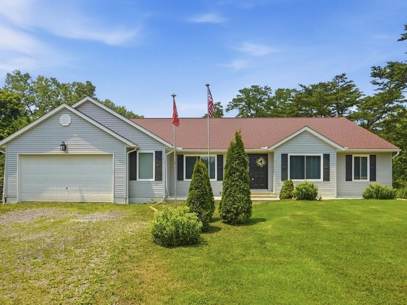 228 Jones Avenue SW, Pataskala, OH 43062 Photo 2