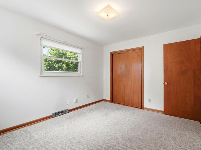 1523 Walkath Drive, Columbus, OH 43227 Photo 24