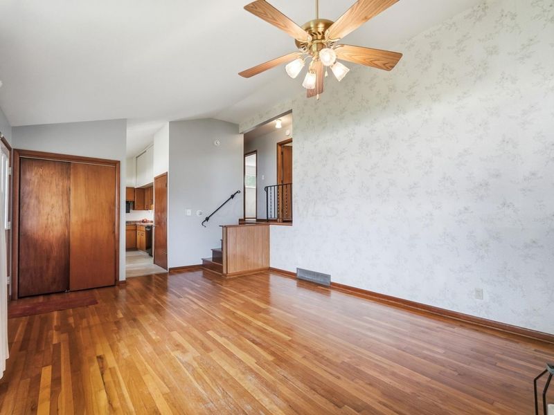 1523 Walkath Drive, Columbus, OH 43227 Photo 8