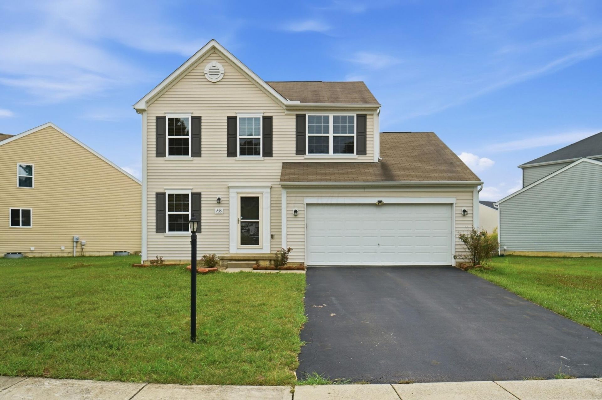 255 Glen Crossing Drive, Pataskala, OH 43062 Main Photo