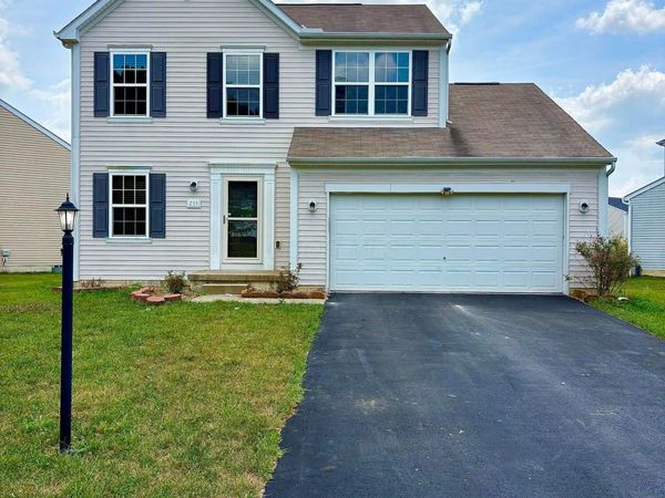 255 Glen Crossing Drive , Pataskala, OH 43062