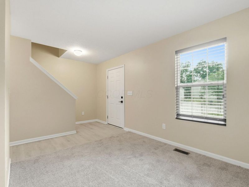 255 Glen Crossing Drive, Pataskala, OH 43062 Photo 13