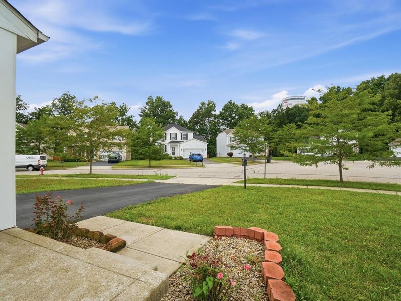 255 Glen Crossing Drive, Pataskala, OH 43062 Photo 3