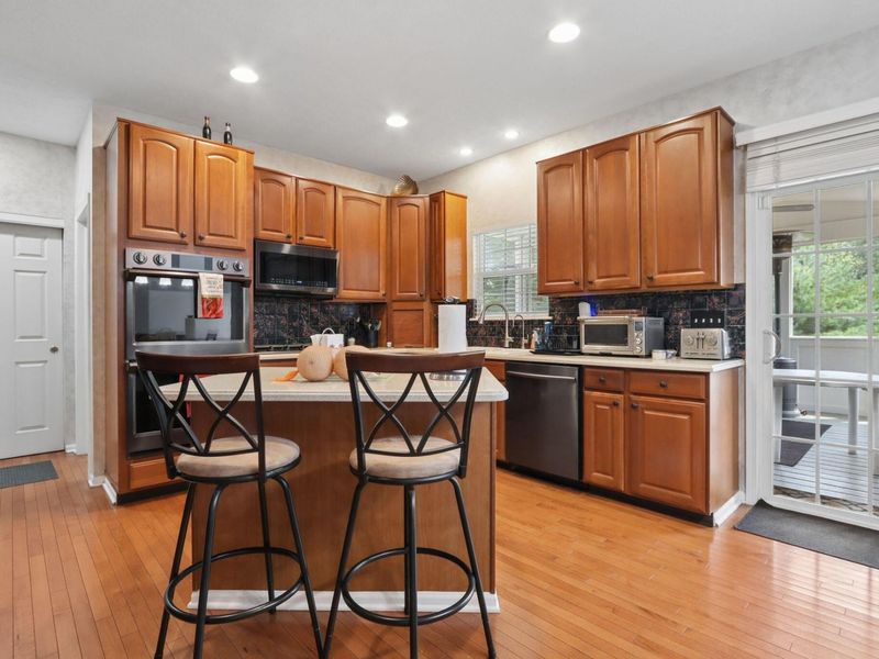 7965 Danbridge Way , Westerville, OH 43082 Photo 18