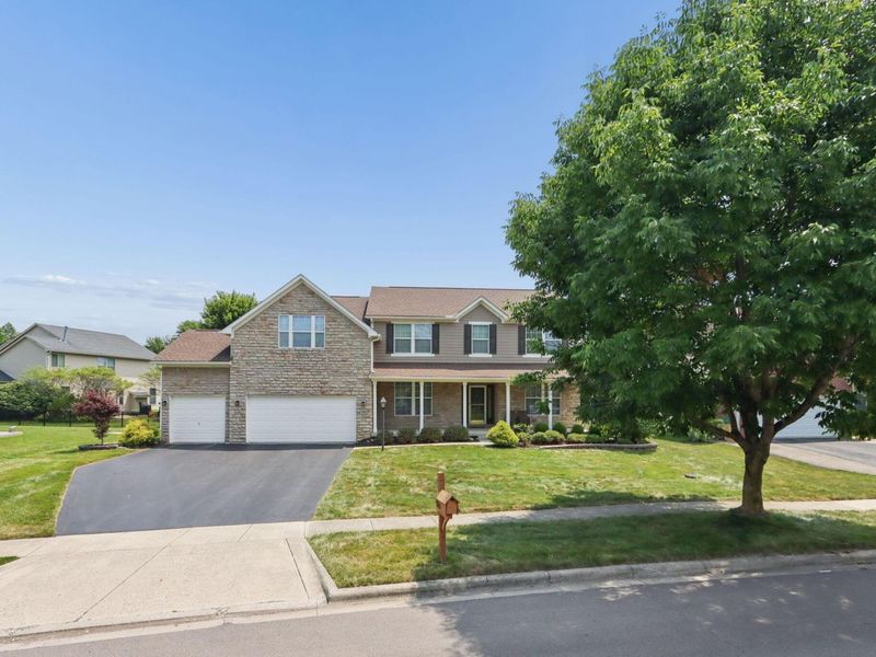 7965 Danbridge Way, Westerville, OH 43082 Photo 3