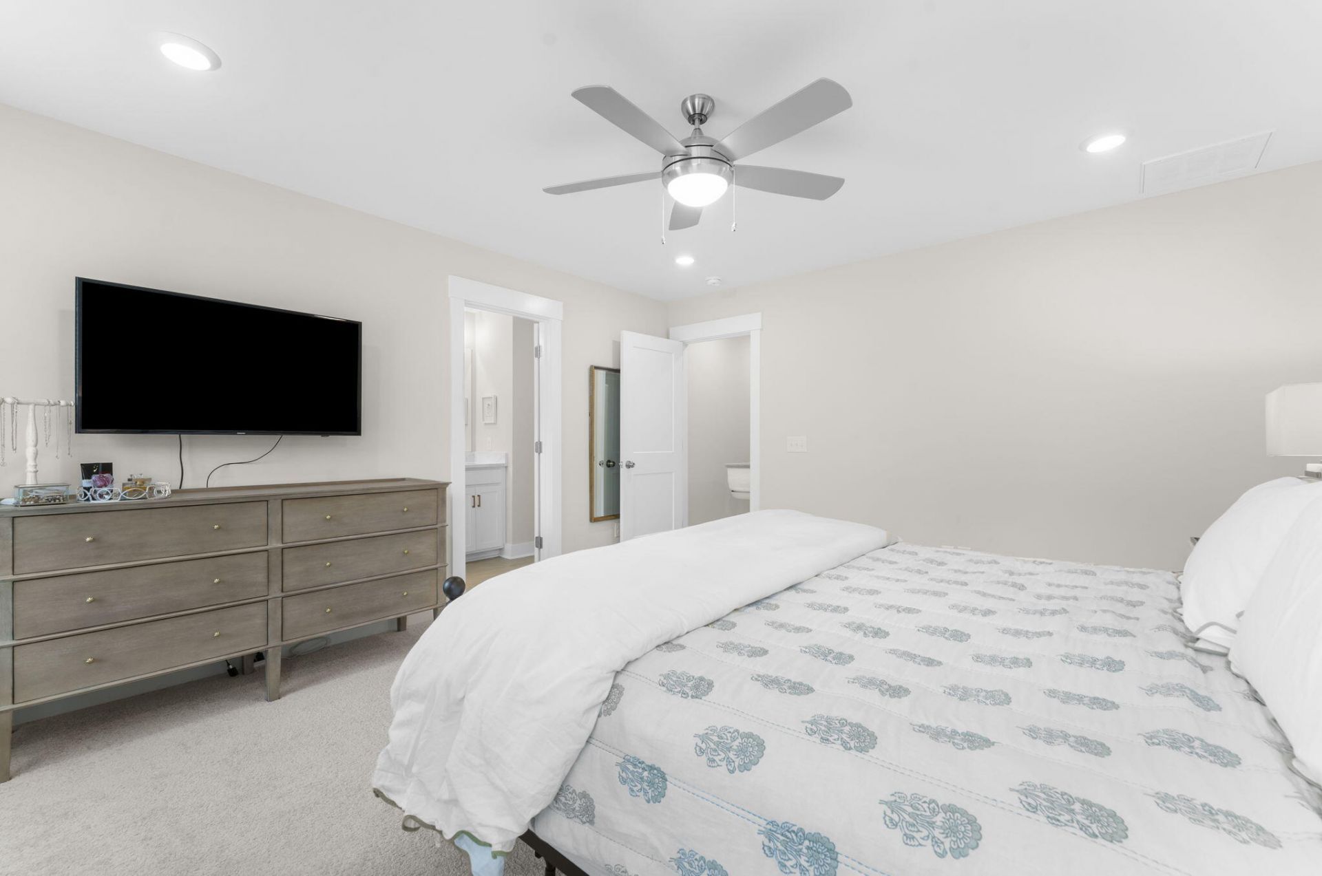 422 Katies Scenic Court Photo 35