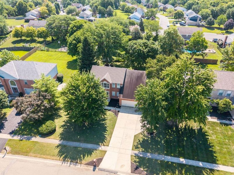 7972 Kennesaw Drive, West Chester, OH 45069 Photo 3