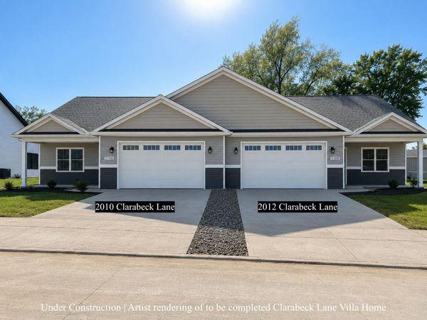 2012 CLARABECK LANE, Muscatine, IA 52761