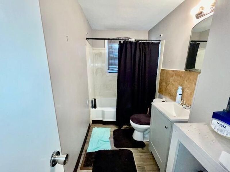 1335 E 25th Avenue, Columbus, OH 43211 Photo 21
