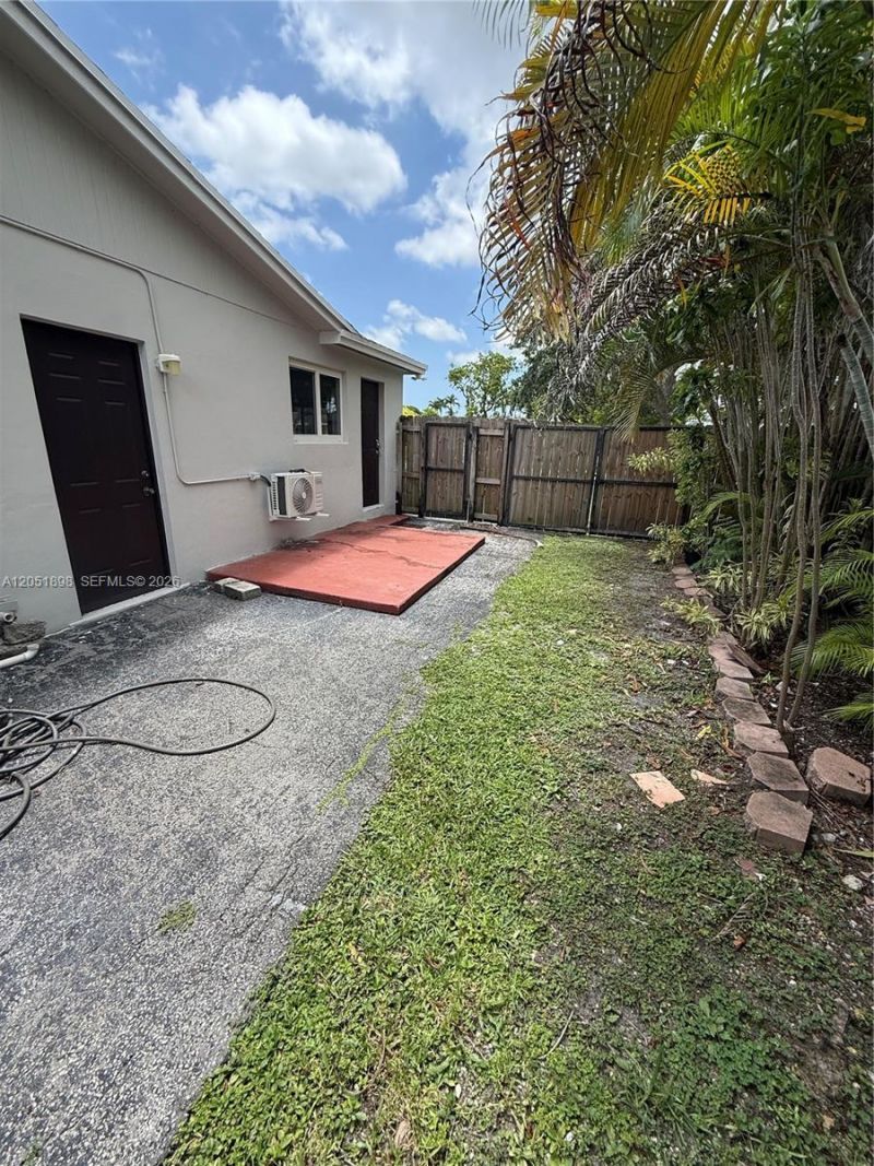 10601 SW 96th St , Miami, FL 33176 Photo