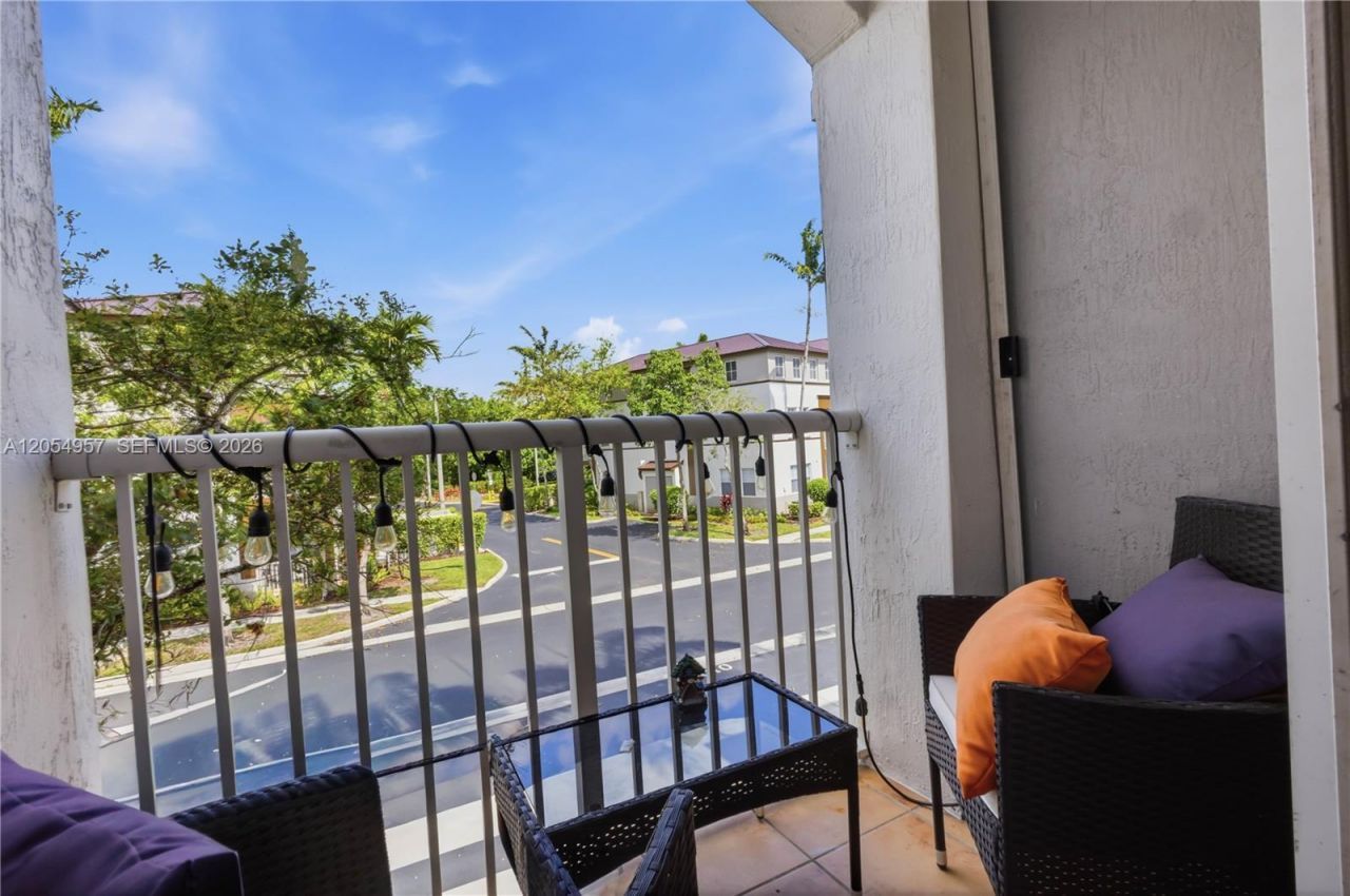 4425 SW 160th Ave , Unit 213, Miramar, FL 33027 Photo