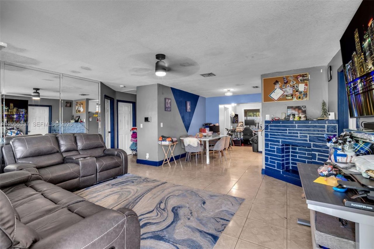 2729 Sunshine Blvd, Miramar, FL 33023 Photo