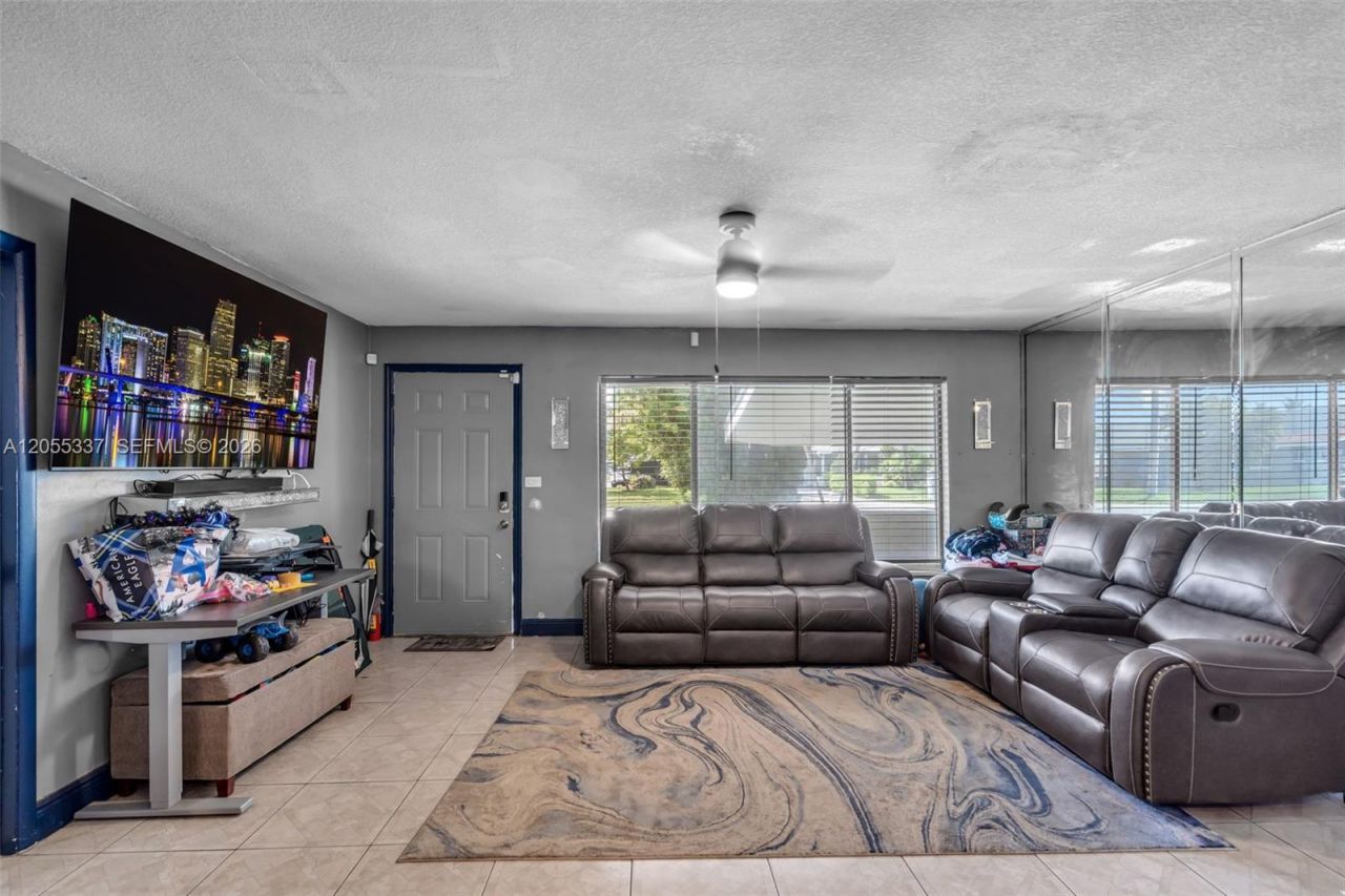 2729 Sunshine Blvd, Miramar, FL 33023 Photo