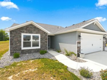 2355 Serenity Court, Auburn, IN 46706