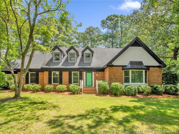 1300 ROCK HILL Road, Fayetteville, NC 28312