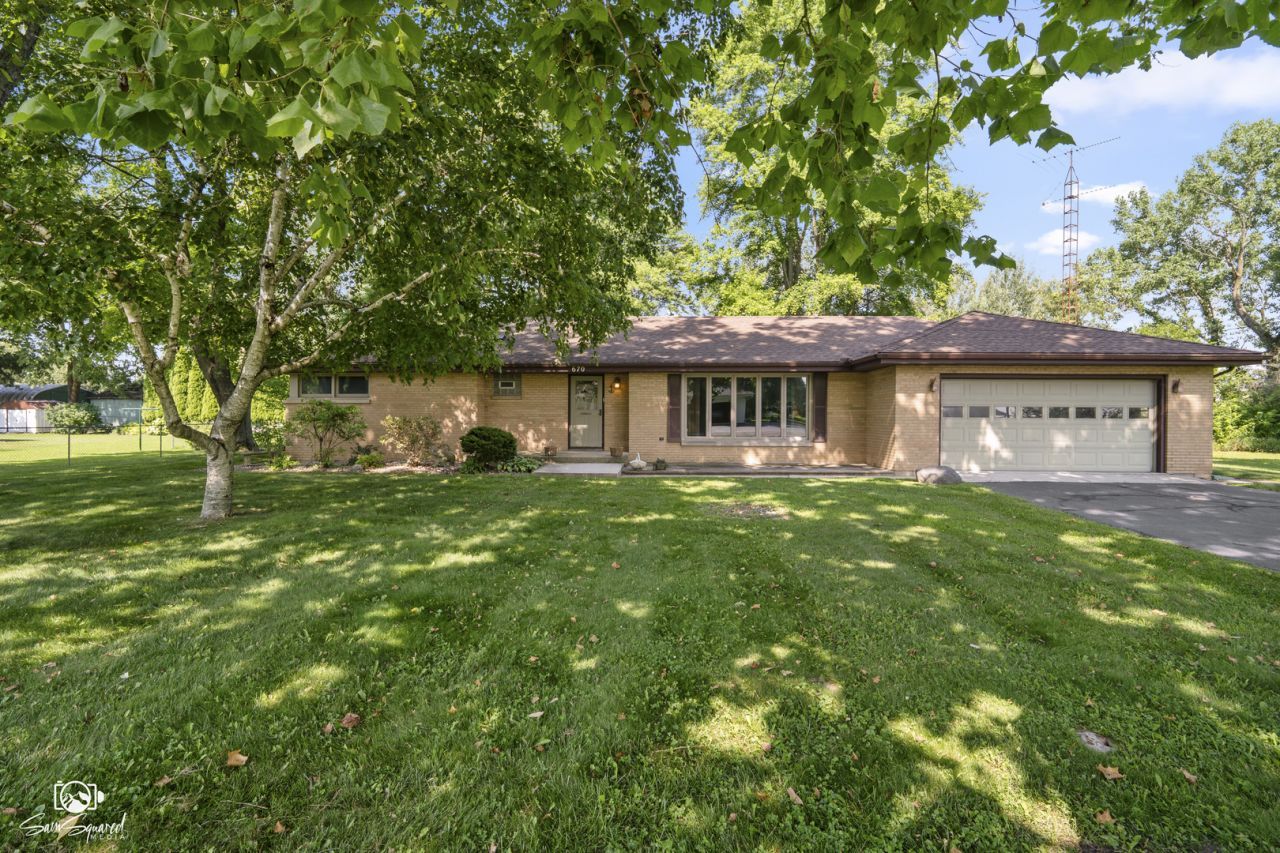 670 N 4th Avenue , Coal City, IL 60416