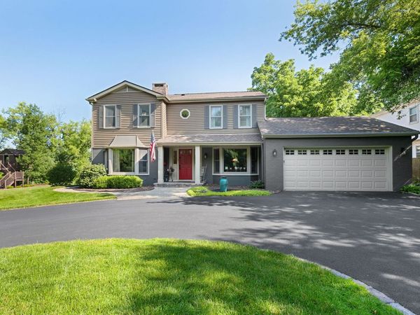 502 W Witchwood Lane , Lake Bluff, IL 60044