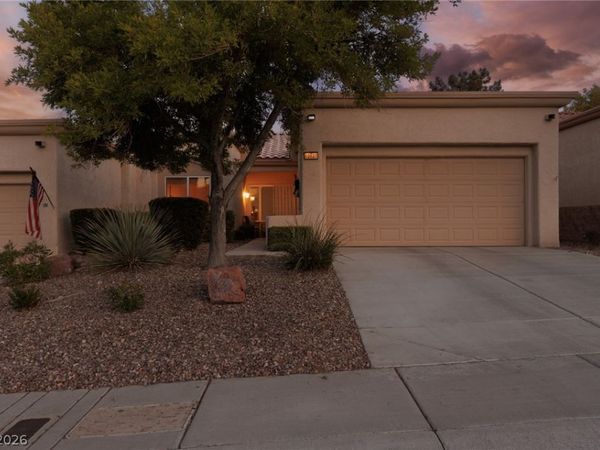 10627 Mission Lakes Avenue , Las Vegas, NV 89134