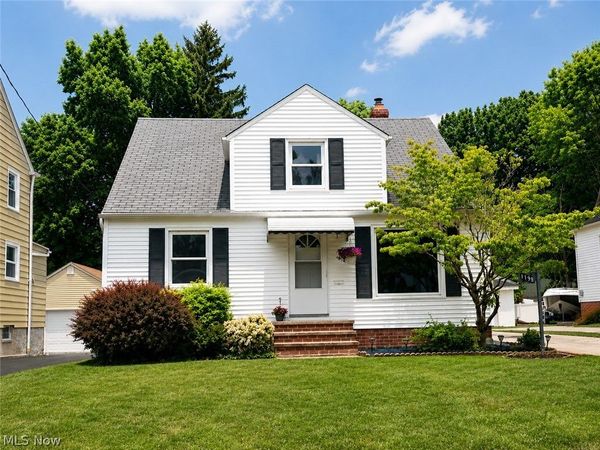 1199 Mayfield Ridge Road, Mayfield Heights, OH 44124